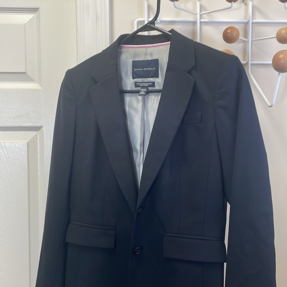 Banana Republic Virgin Wool Italian Fabric Stretch Blazer - Black 4 - Picture 5 of 12